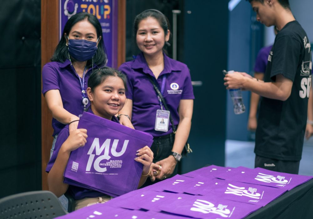 Students at Mahidol University International College.