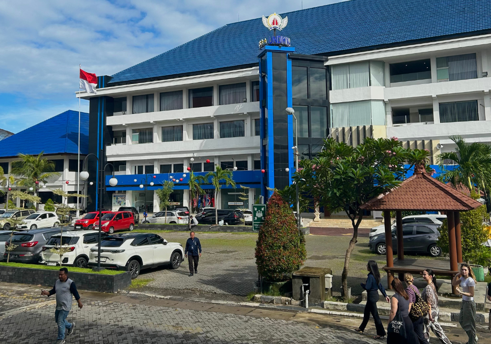 Undiknas University Campus